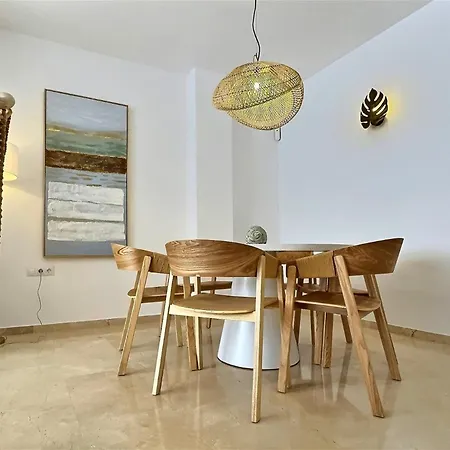 Incredible Sea Views In Three-bedroom Penthouse Appartement Sotogrande