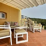 Incredible Sea Views In Three-bedroom Penthouse Apartmán Sotogrande